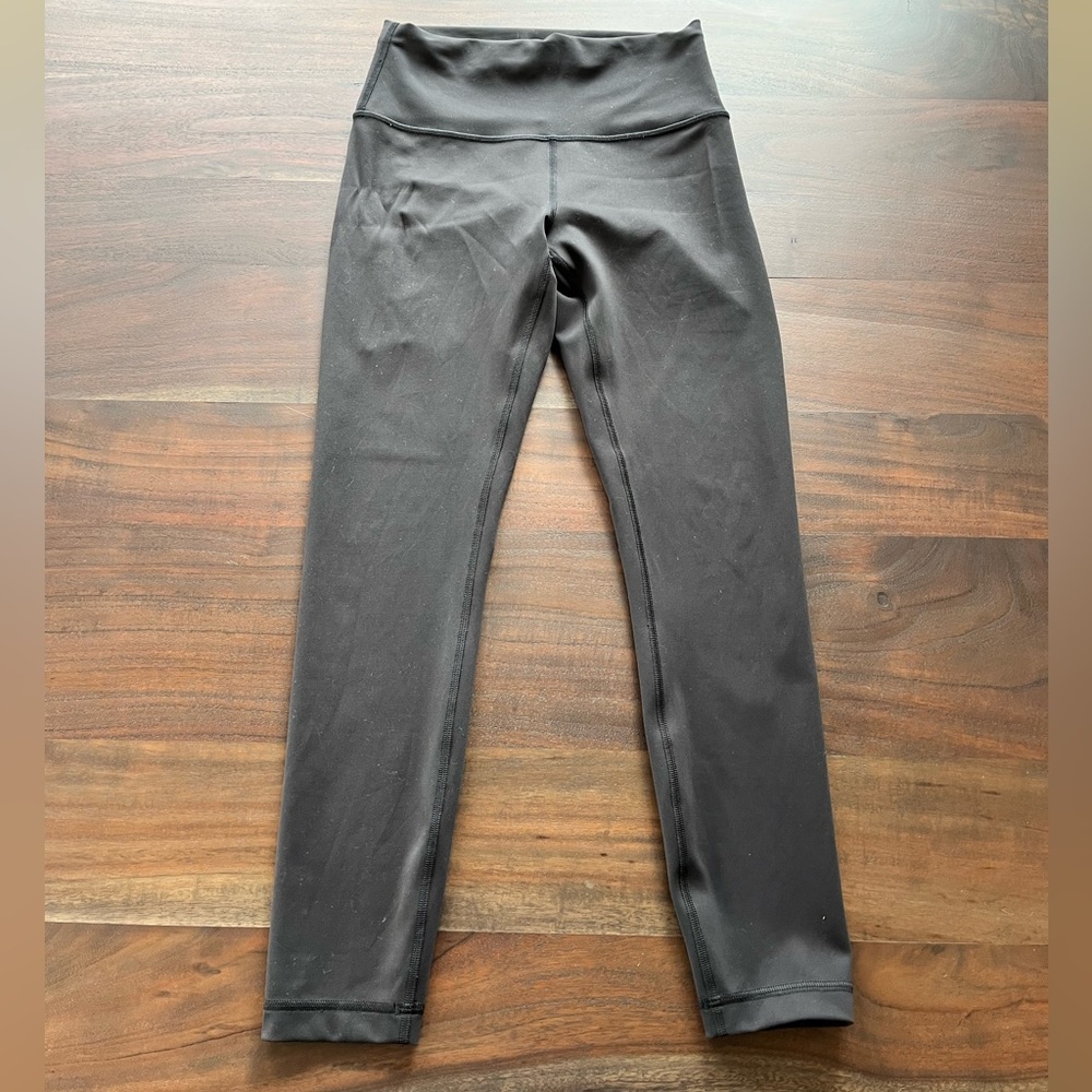 Lululemon Wunder Train High Rise Tight 25” size 8